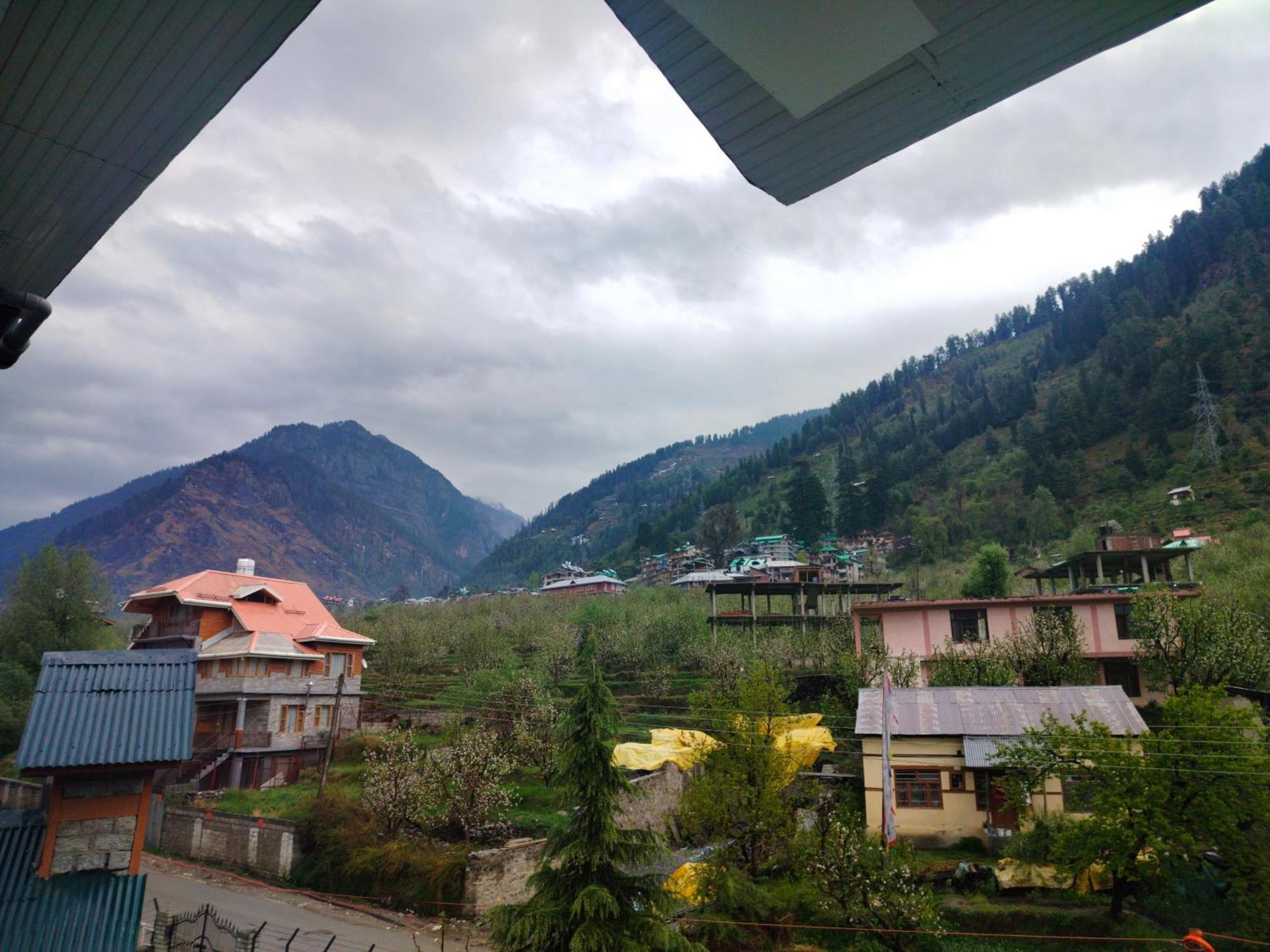 Hotel Sakura Palace Manāli Dış mekan fotoğraf