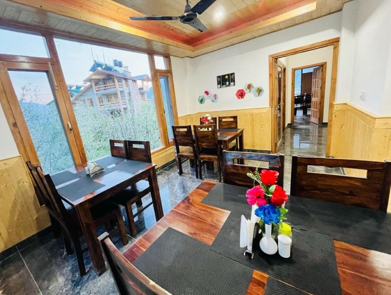 Hotel Sakura Palace Manāli Dış mekan fotoğraf