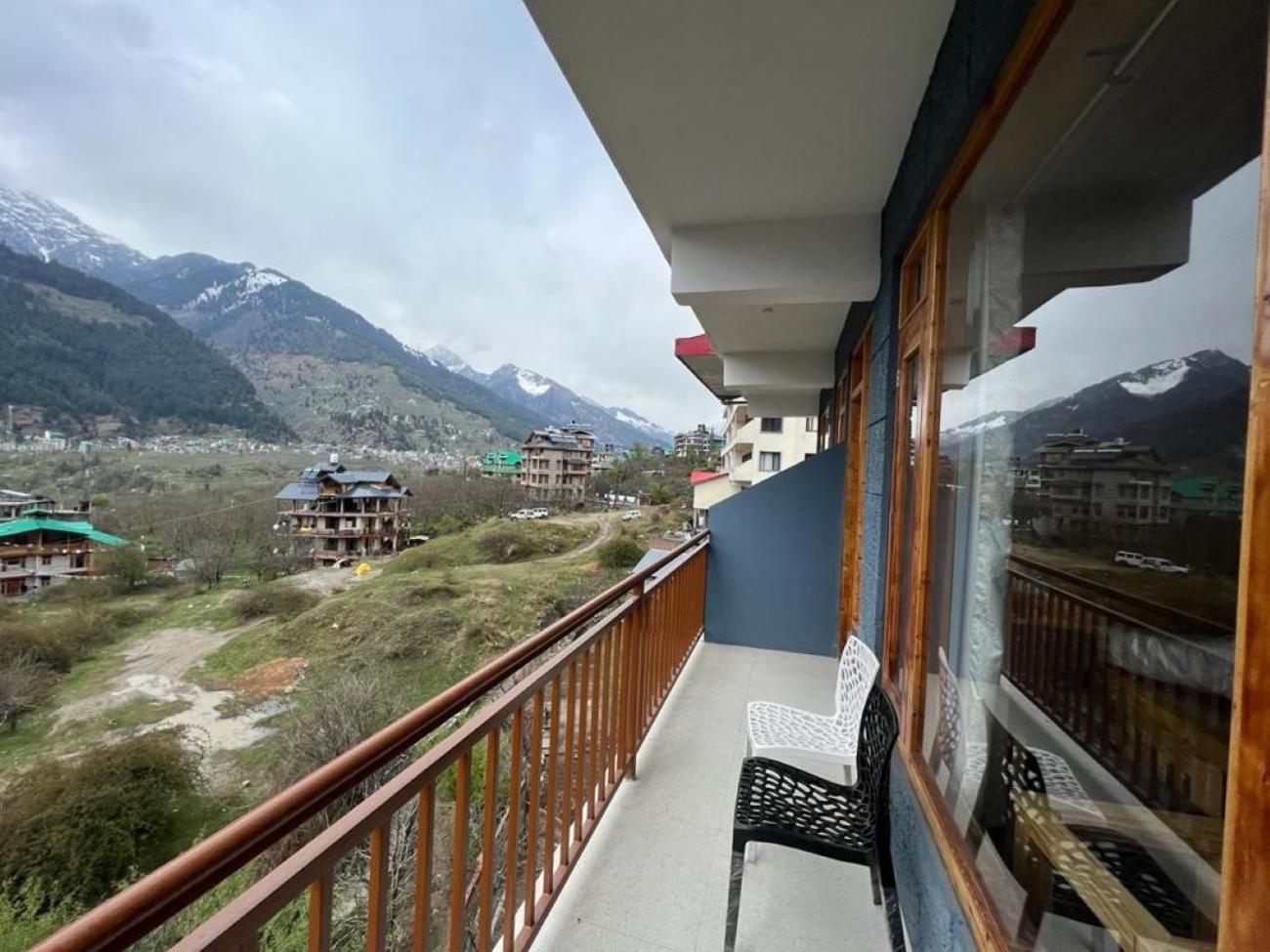 Hotel Sakura Palace Manāli Dış mekan fotoğraf